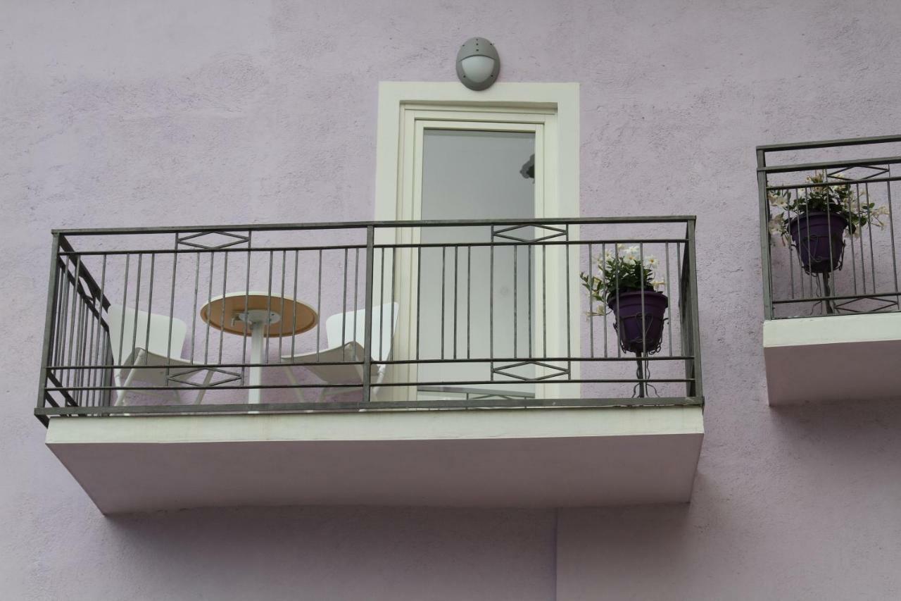 Casa Delle Corti Apartment Colico Bagian luar foto